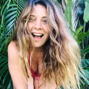 Meet your Posher, Enna